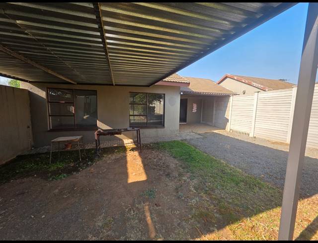 3 BEDROOM TOWNHOUSE TO LET IN KAALPLAATS